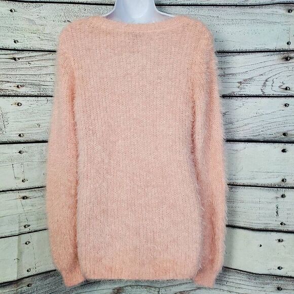 Madison Lilly Women’s Fuzzy Pink Eyelash Sweater, M - Picture 2 of 5